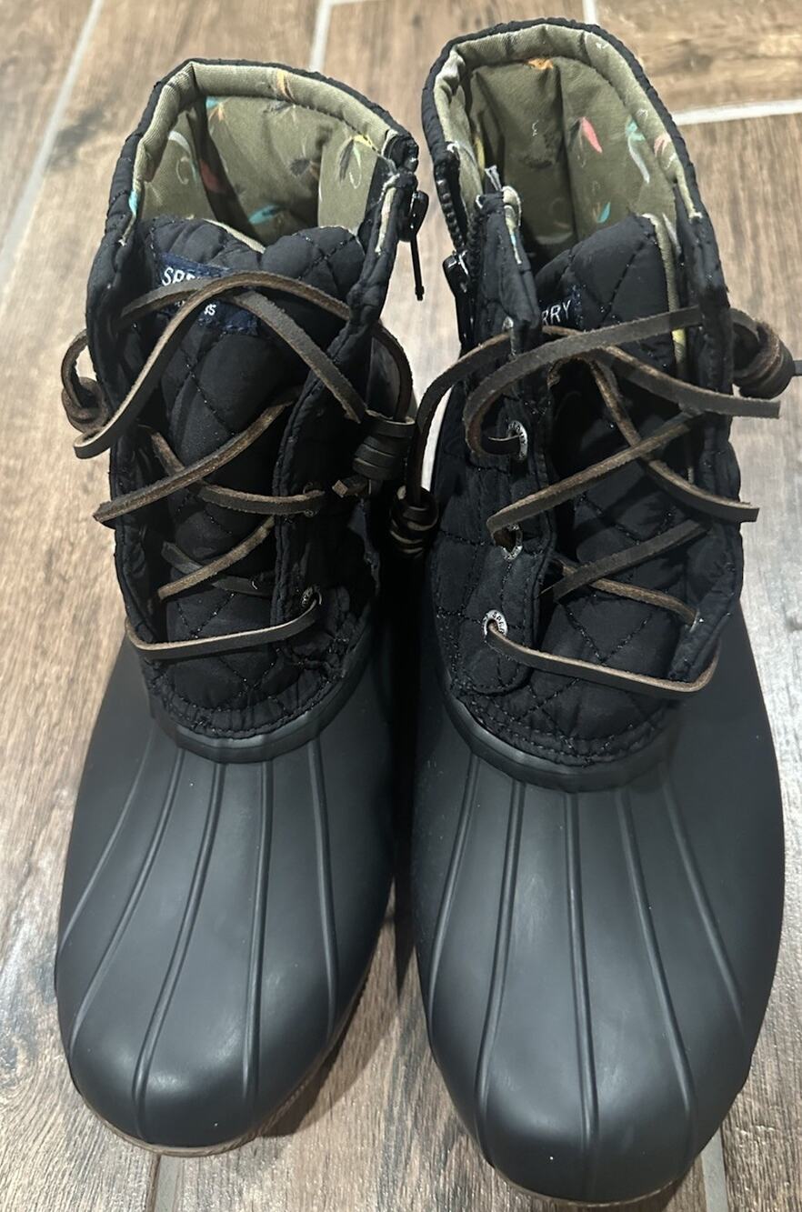 NWOT Sperry Duck Boots Black Women’s 9